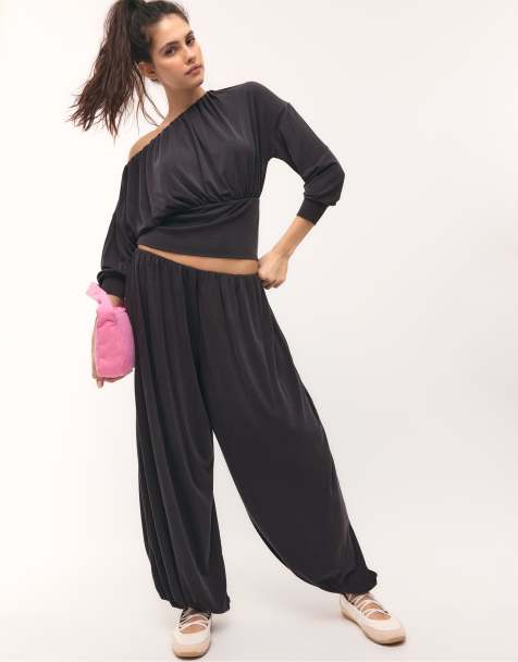 Stradivarius - Ensemble avec pantalon de jogging doux au toucher - Gris foncé - view 1