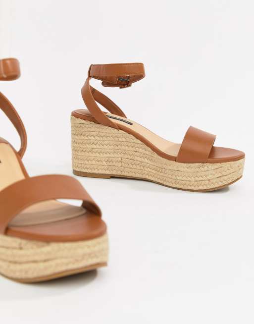 Stradivarius – Espadrilles mit Keilabsatz