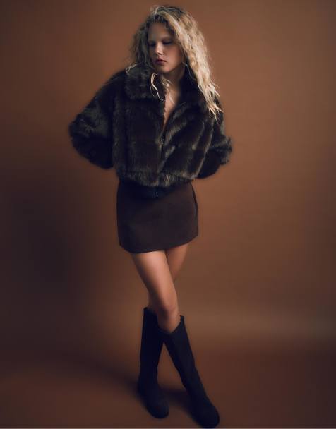 Stradivarius Faux fur bomber jacket with zip in brown - view 1