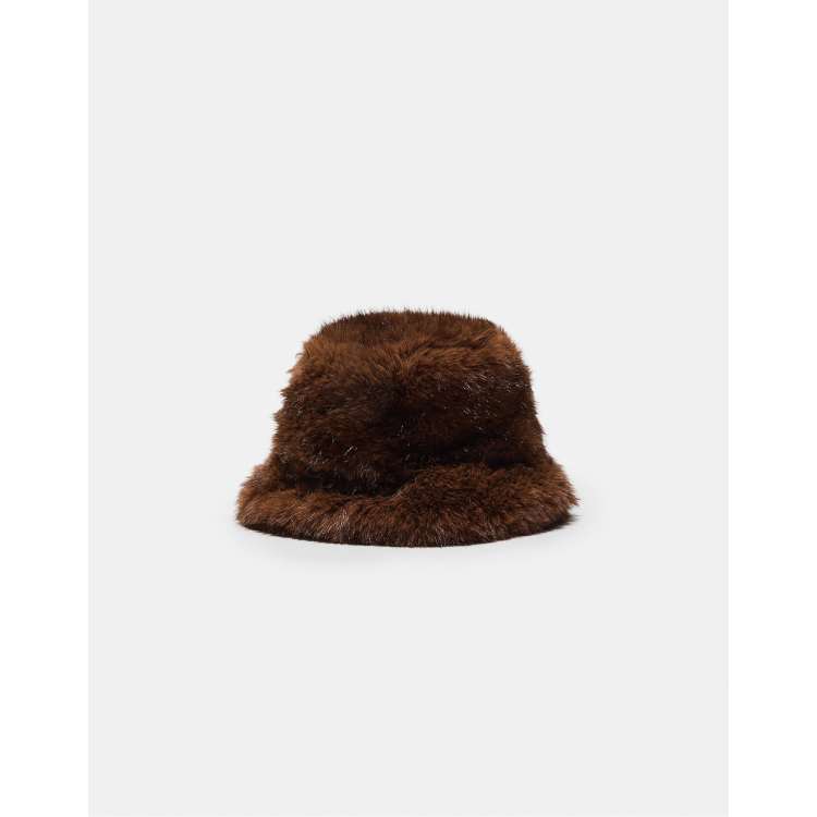 209903692-1-brown?$n_750w$&wid