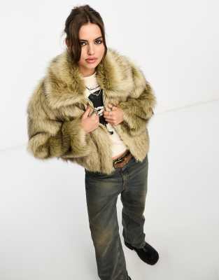 Faux fur vintage-style jacket