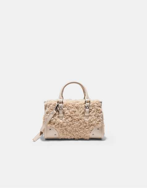 Stradivarius Faux fur crossbody shopper bag in ecru - view 1