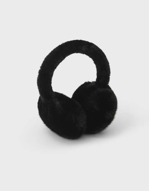 Stradivarius Faux fur earmuffs in black, 4 of 4