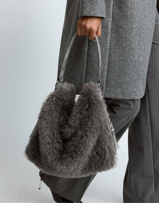 Stradivarius Faux fur shoulder bag in dark grey, 3 of 4