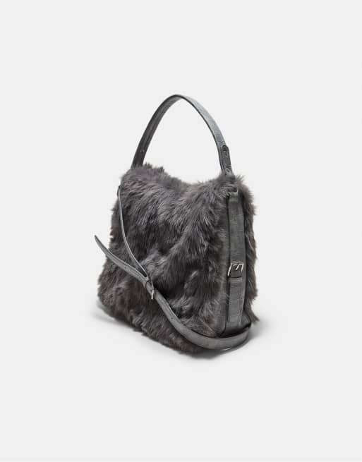 Stradivarius Faux fur shoulder bag in dark grey, 4 of 4