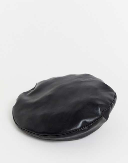 Stradivarius faux leather beret in black, 4 of 4