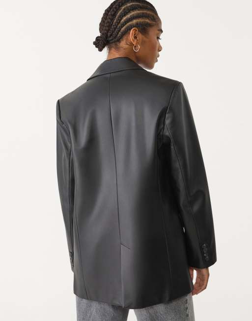 Stradivarius faux leather blazer in black, 3 of 4