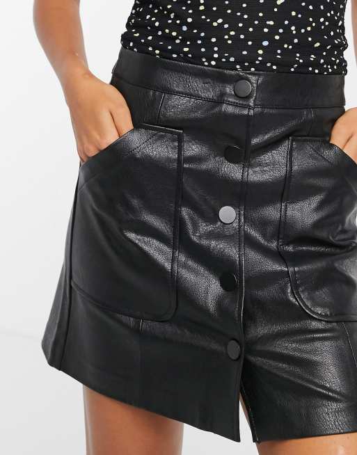 Faux leather shop skirt with pockets