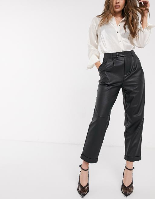 stradivarius cargo pants black