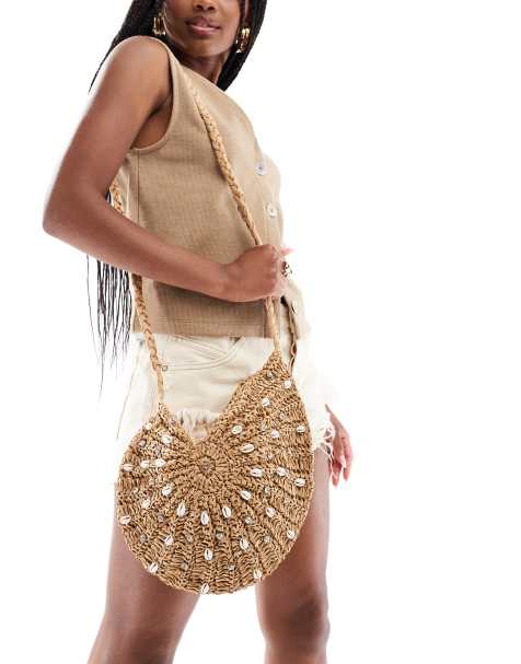 Stradivarius faux shell detail raffia bag in beige - view 1