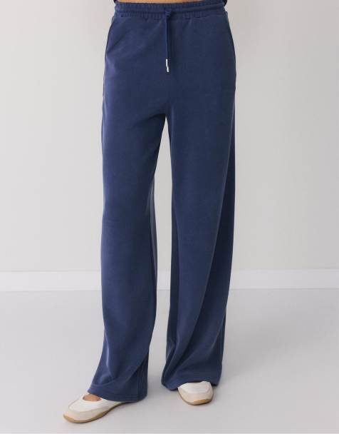 Stradivarius - Felpa blu scuro con spalle scoperte morbida al tatto in coordinato - view 1