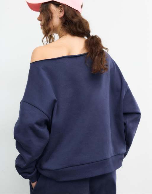 Stradivarius - Felpa con scollo rotondo blu scuro, 2 di 4