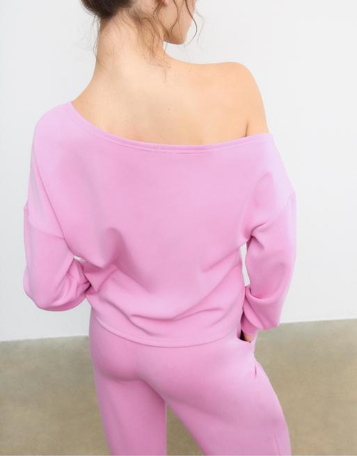 Stradivarius - Felpa morbida al tatto con spalla scoperta rosa Big Babol, 2 di 3