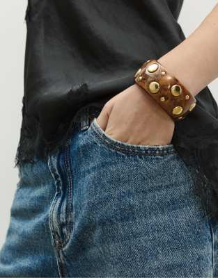 Stradivarius - Festes Armband in Gold mit Nieten-Gelb