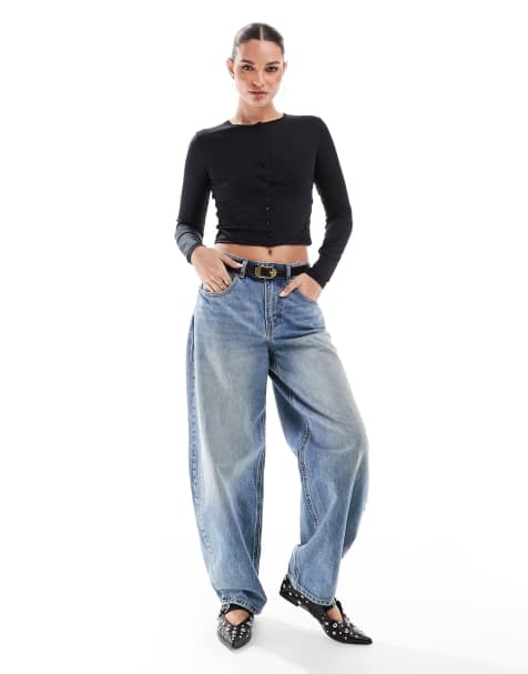 Stradivarius – Figurbetonte Cropped Strickjacke in Schwarz - view 1