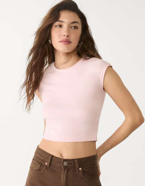 Stradivarius – Figurbetontes Basic-T-Shirt in Pastellrosa mit kurzem Schnitt - view 1