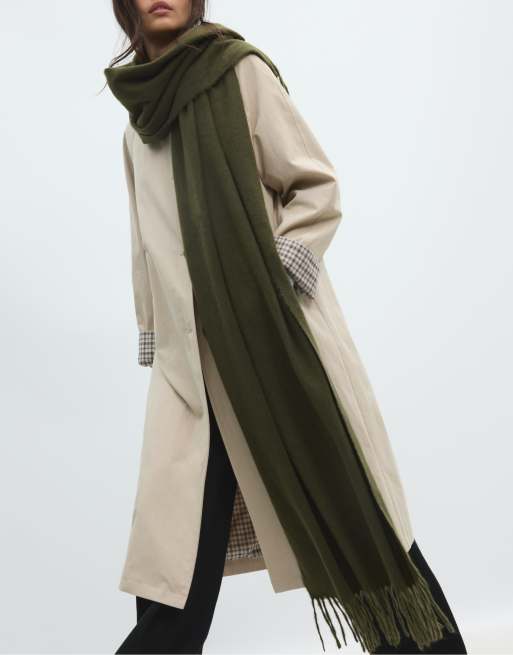 Stradivarius Fine basic scarf in khaki, 2 of 4