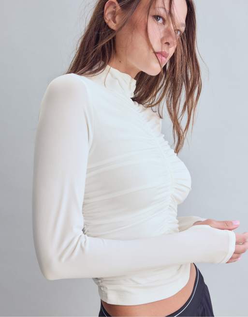 Stradivarius Fitted gathered top with zip in ecru, 2 of 7