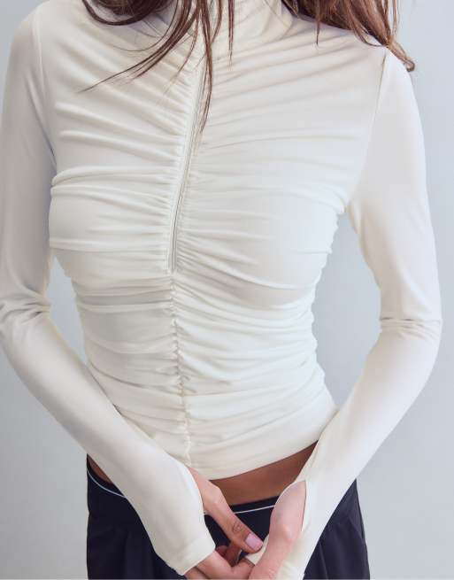 Stradivarius Fitted gathered top with zip in ecru, 4 of 7