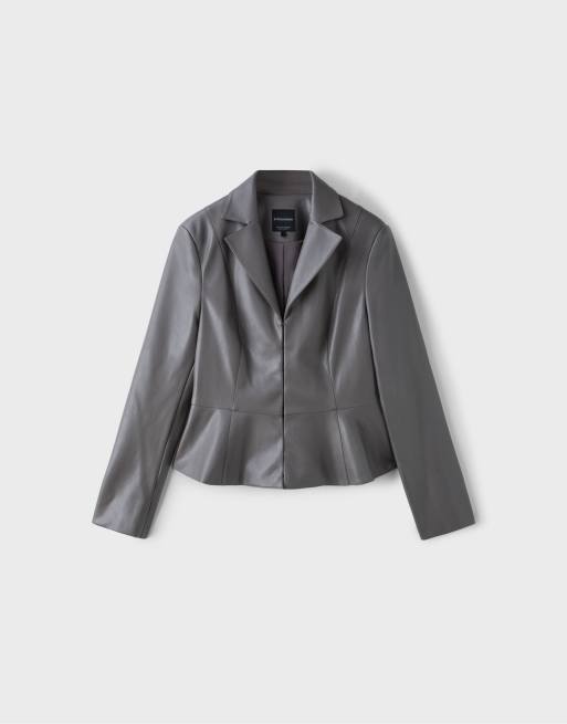 Stradivarius Fitted leather effect peplum blazer in dark grey, 6 of 7