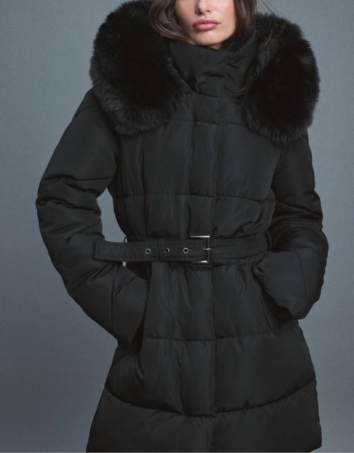 Stradivarius Fitted padded coat in black, 2 of 6