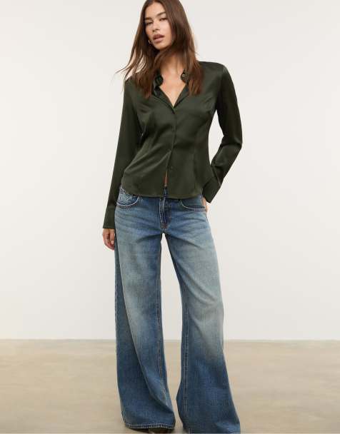 Stradivarius Fitted satin shirt in bottle green - view 1