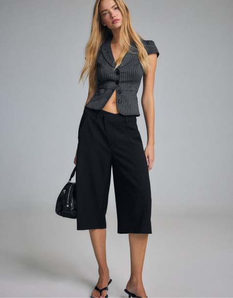Stradivarius Fitted striped blazer in dark grey - view 1