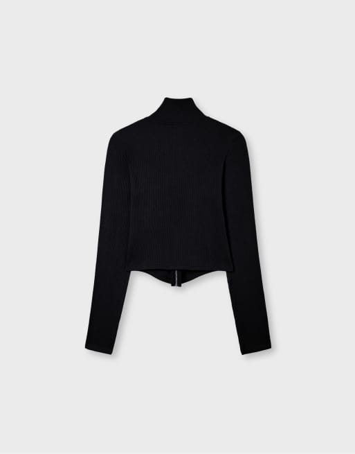 Stradivarius Fitted zip-up t-shirt in black, 7 of 7