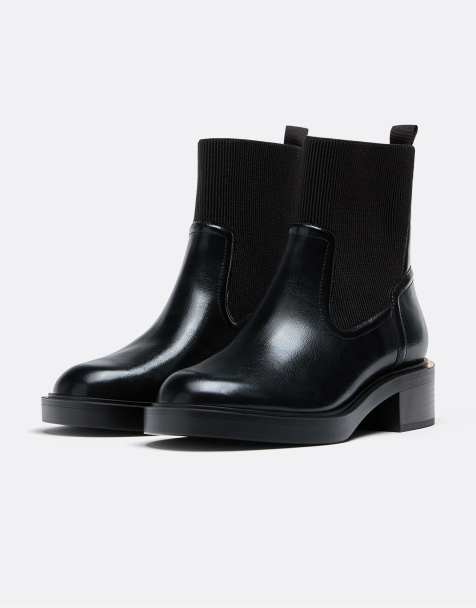 Stradivarius – Flache Ankle-Boots in Schwarz - view 1