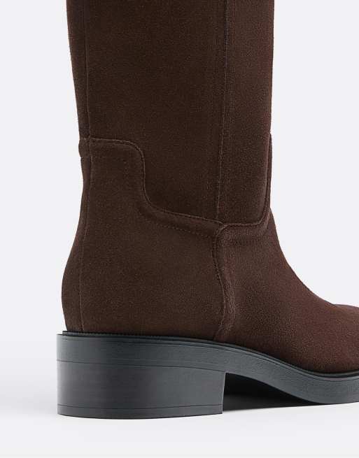 Stradivarius – Flache Reiterstiefel aus Leder in Braun, 3 von 6