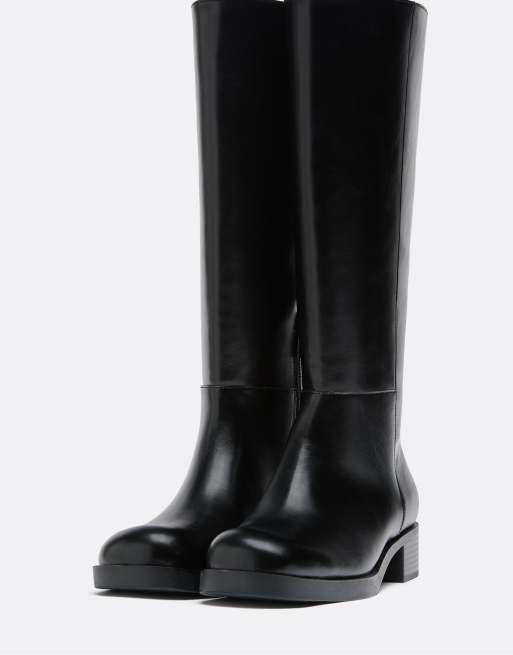 Stradivarius flache Reitstiefel bis zum Knie in Schwarz, 3 von 6