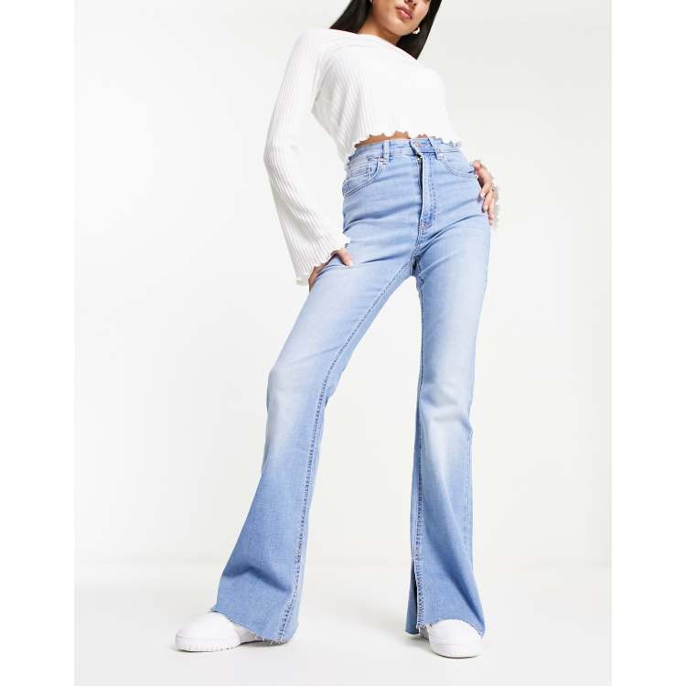 Trendy Flare Blue Denim Flare Jeans Outfit With Rhinestone