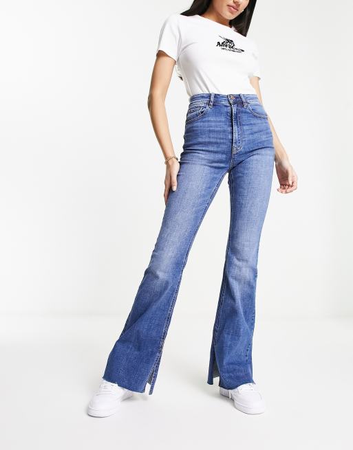 Pantalon flare online stradivarius