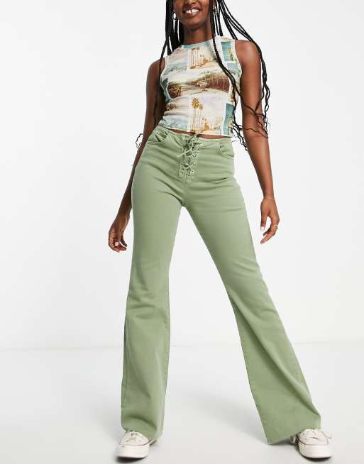 Stradivarius - Flare jeans met veter in saliegroen