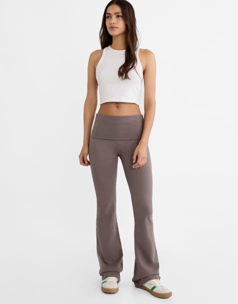 Stradivarius Flared leggings in grey - view 1