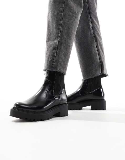 Stradivarius flat ankle boot in black - view 1