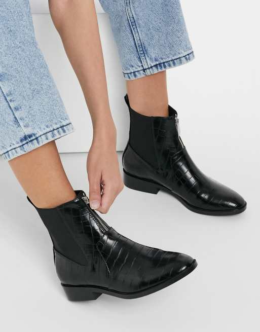 Flat ankle 2024 boots with zip