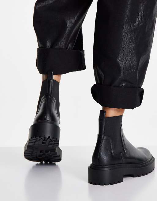 Stradivarius flat chelsea boot with rubber sole in black