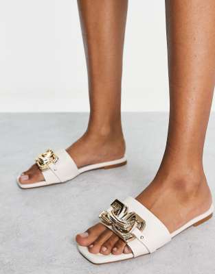 Stradivarius flat sandal with chunky chain detail in cream