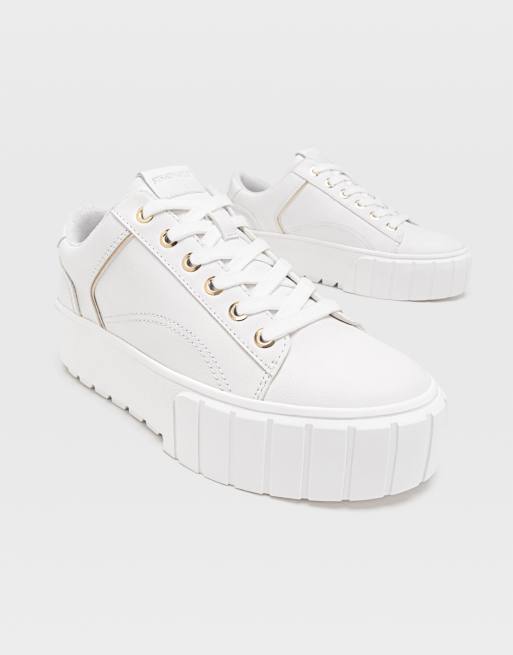 Stradivarius white store platform sneakers