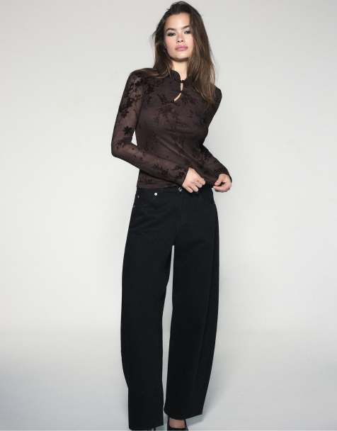 Stradivarius Flocculated long sleeve toggle top in brown - view 1