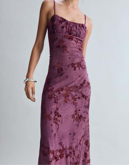 Stradivarius Flocked strap midi dress in purple, 4 of 7