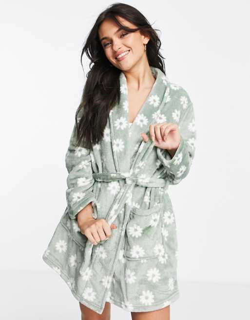 Stradivarius floral dressing gown in sage green | ASOS