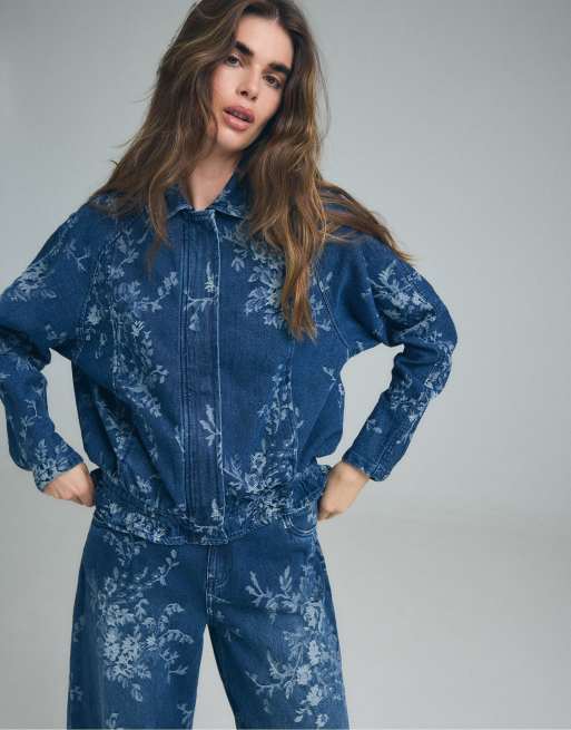 Stradivarius Floral jacquard jacket in medium blue denim, 5 of 7