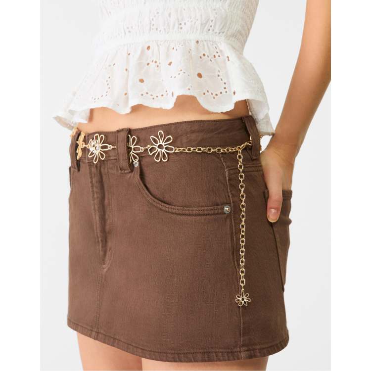 Stradivarius floral metal belt in gold | ASOS display picture 3