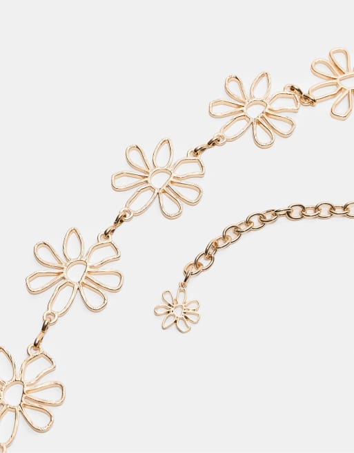Stradivarius floral metal belt in gold | ASOS display picture 2