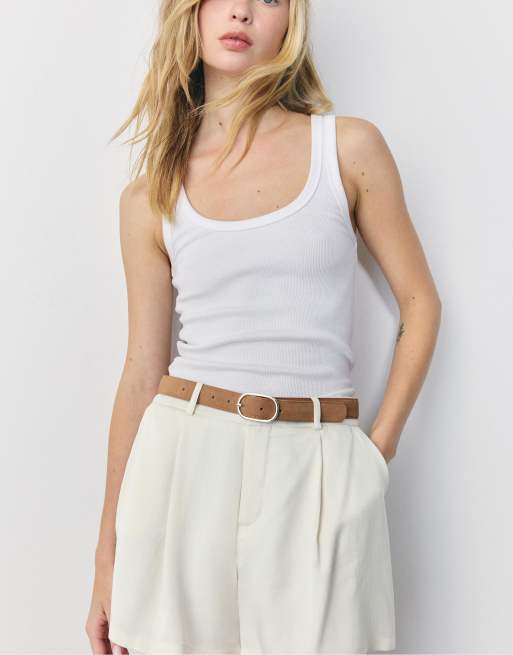Stradivarius Flowing belted shorts in ecru, 4 of 4