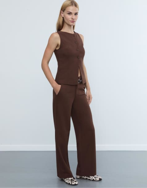 Stradivarius Flowing straight-leg smart trousers with belt in brown