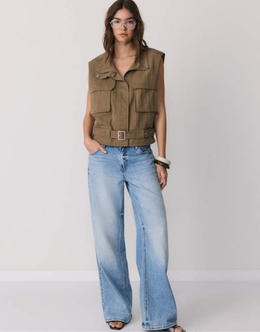 Stradivarius Flowing utility waistcoat in tan, 3 of 4