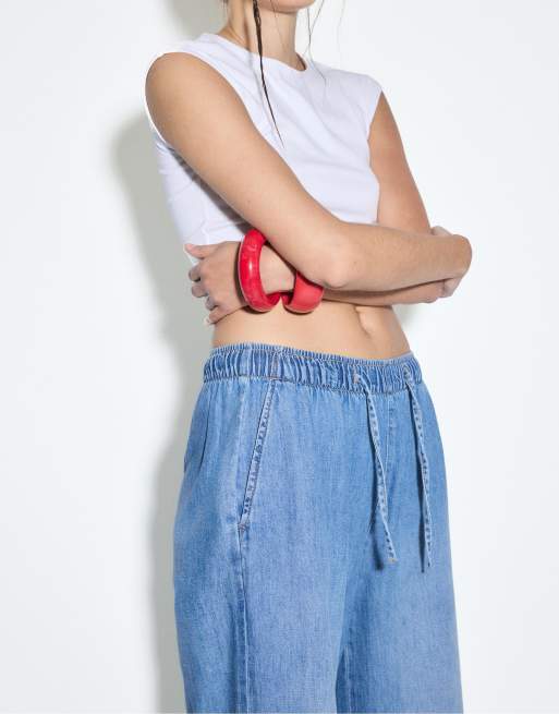 Stradivarius Flowy denim trousers with drawstring in medium blue denim, 3 of 4